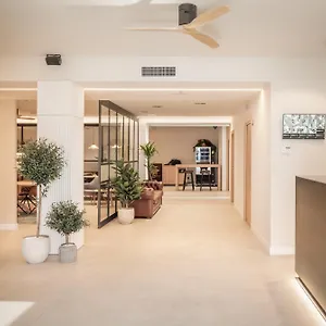 https://aerohotel-barcelona-airport-24h.catalonia-hotels.com